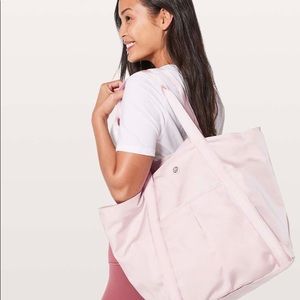 Lululemon Live Free Tote in Mystic Pink (light pink)
